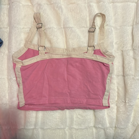 pink cropped tank top - Picture 4 of 4